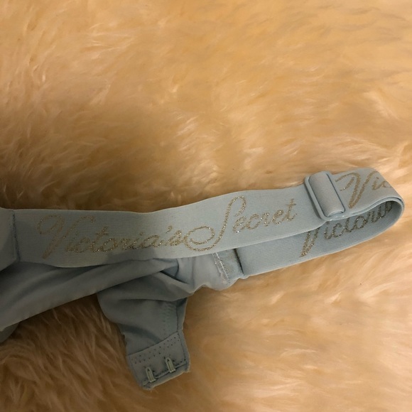 Victoria’s Secret bralette - Picture 2 of 3